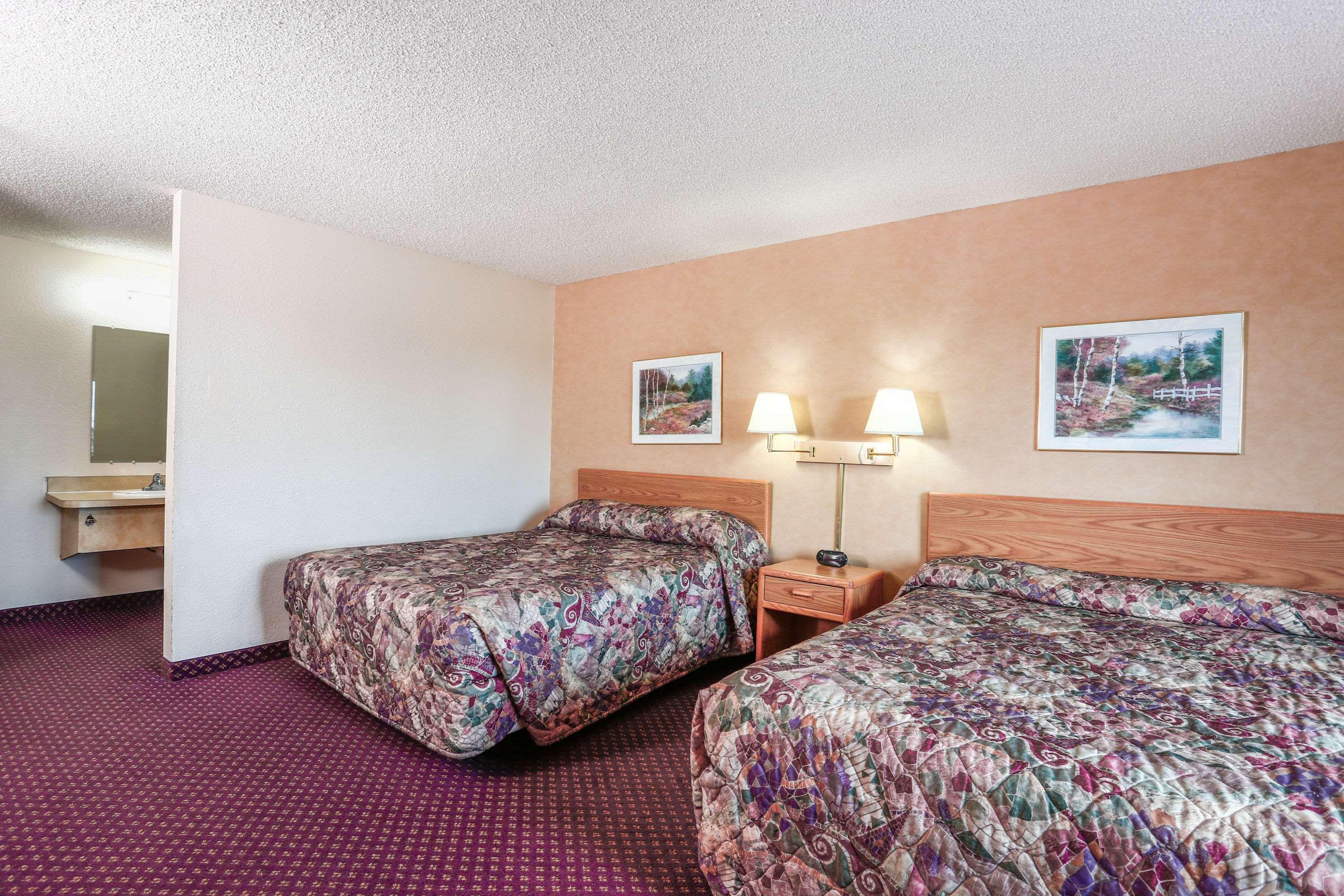 Travelodge By Wyndham Deer Lodge Montana Exterior photo