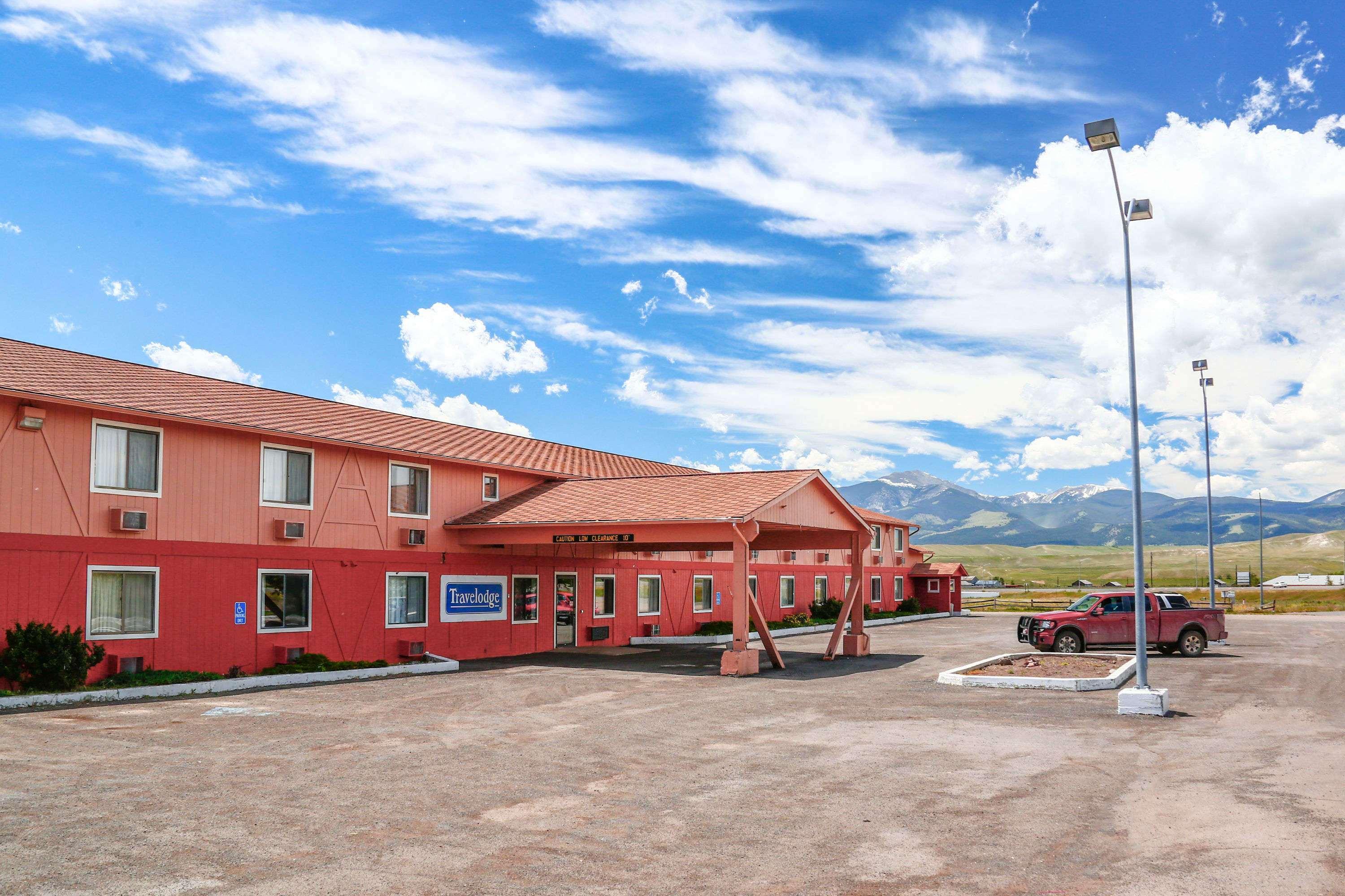 Travelodge By Wyndham Deer Lodge Montana Exterior photo