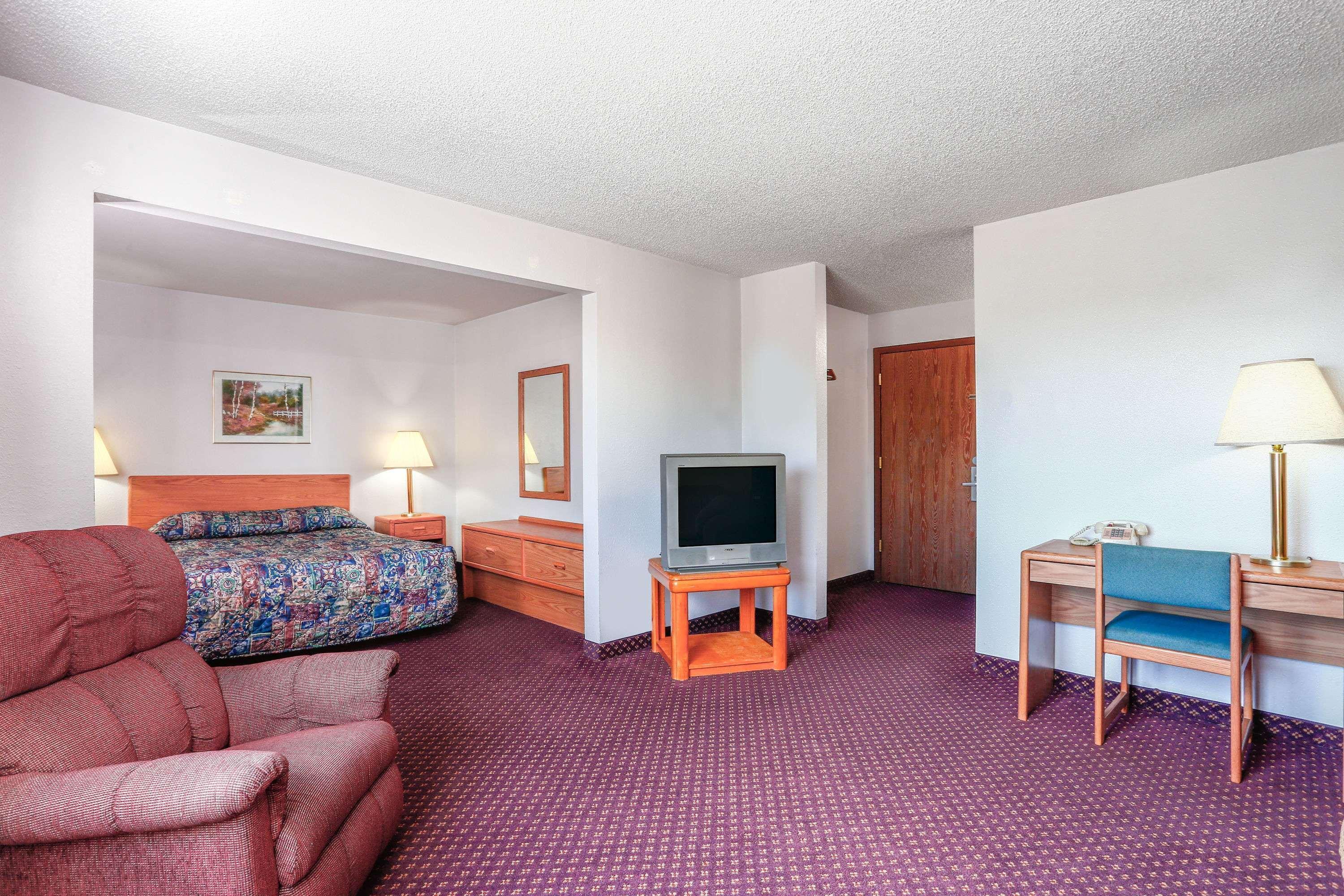 Travelodge By Wyndham Deer Lodge Montana Exterior photo