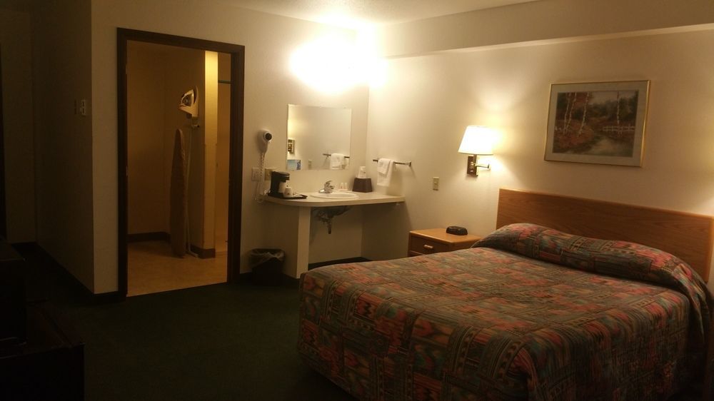 Travelodge By Wyndham Deer Lodge Montana Exterior photo
