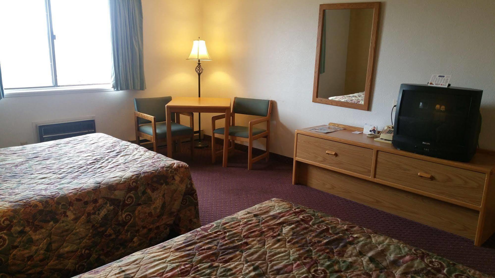 Travelodge By Wyndham Deer Lodge Montana Exterior photo